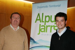 CÍA, FCO. GARCÍA Y EL TÉCNICO ENCARGADO DEL PROYECTO DE PRODUCCIÓN ECOLÓGICA EN LA ALPUJARRA, MIGUEL FERNÁNDEZ-w1024-h1024