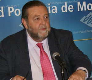 El Puerto sufraga con recursos propios la obra de prolongación del dique y no el Estado