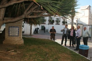 ALCALDESA Y CONCEJALES JUNTO A TECNICOS MUNICIPALES EN AVDA EUROPA-w1289-h1289