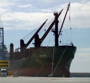 Crece un 70 % tráfico de contenedores en el Puerto de Motril