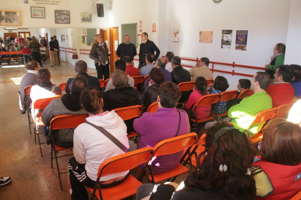 REUNION INFORMATIVA MERCADO ALMUÑECAR E 13 -w1280-h1280