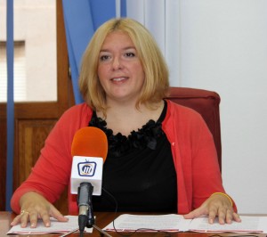 flor almón-w1208-h1200