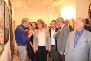 Una exposición antológica recoge el universo onírico del artista Pepe Baena