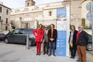 ALCALDESA TOTEM COMERCIALES
