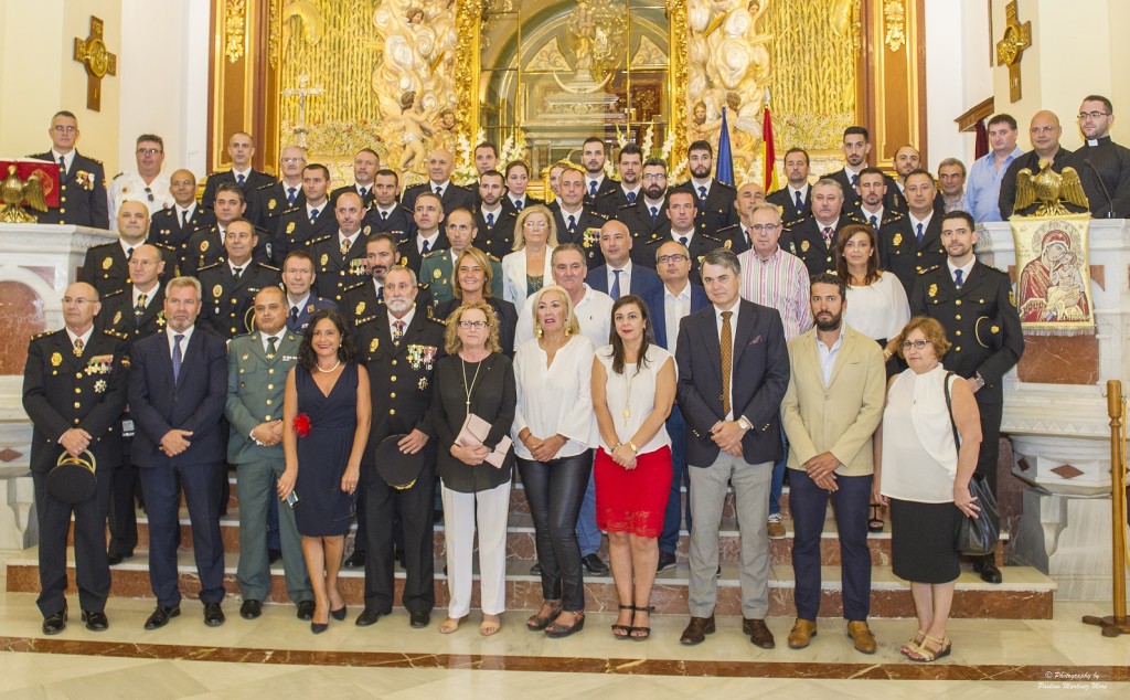 Foto de familia en el Santuario de Nuestra Señora de la Cabeza