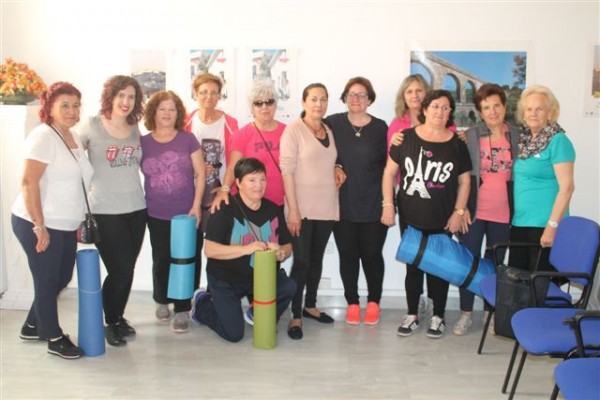 PARTICIPANTES EN EL TALLER DE SUELO PÉLVICO