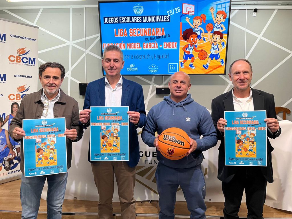 La Liga de Secundaria de Baloncesto llega a los centros escolares de Motril para seguir fomentando la igualdad y la integración a través del deporte