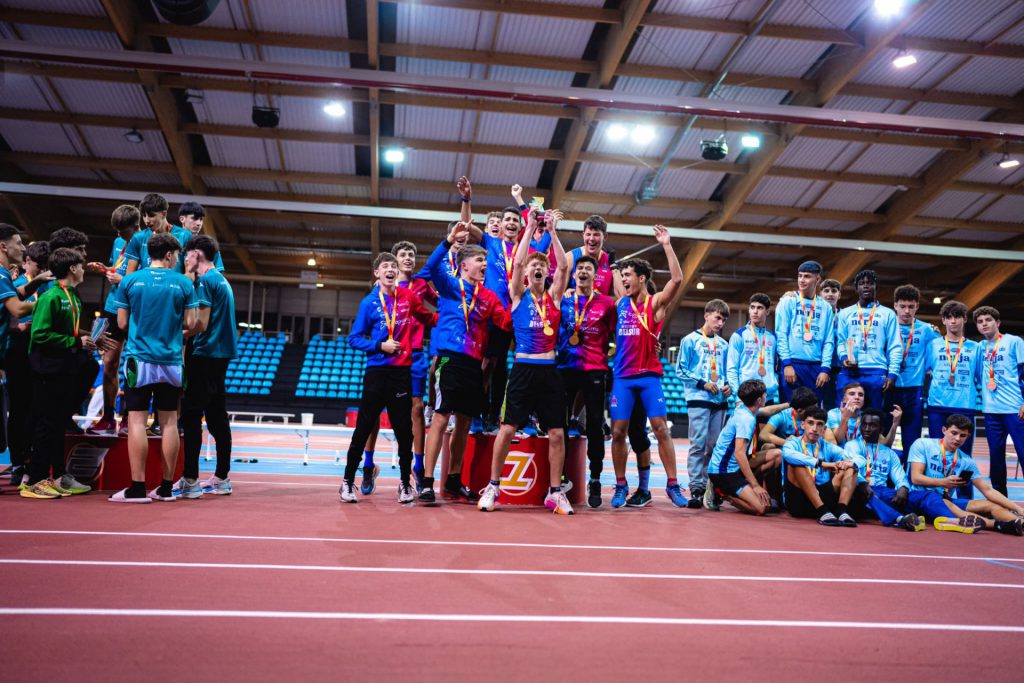 El equipo Sub16 masculino DELSUR – Cooperativa La Palma se proclama campeón de España por clubes