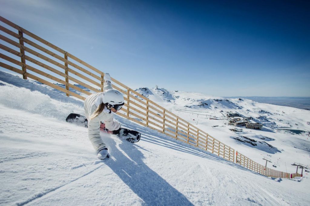 La estación de esquí Sierra Nevada tiene previsto prolongar la temporada invernal hasta mayo