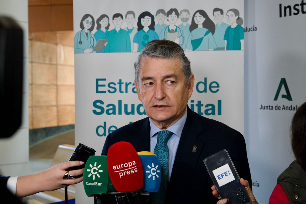 Andalucía inicia la vacunación gratuita frente al rotavirus y adelanta la triple vírica a los 2 años