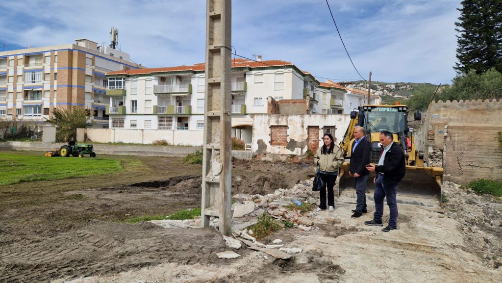 El anejo salobreñero de La Guardia contará este verano con un aparcamiento exclusivo para residentes