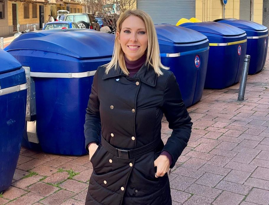 El Grupo PSOE pide la retirada de los contenedores situados junto a viviendas en Avenida de La Habana y Jacinto Benavente y denuncia «falta de mantenimiento urbano»